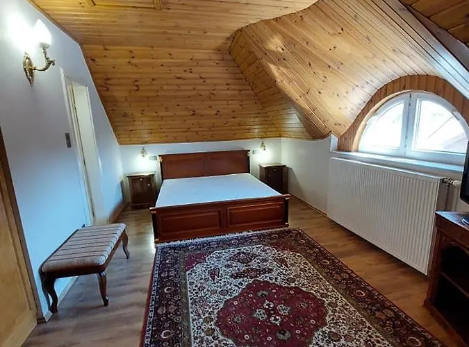 דירה Gombos Apartman *