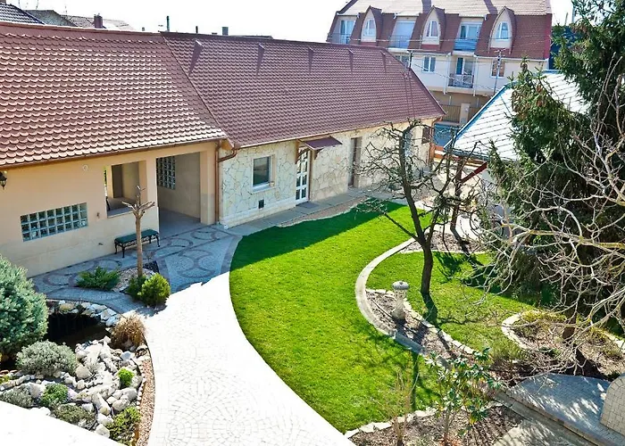 דירה Gombos Apartman
