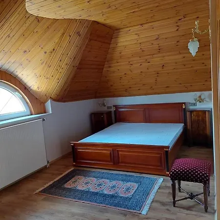 Gombos Apartman * Hajduszoboszlo