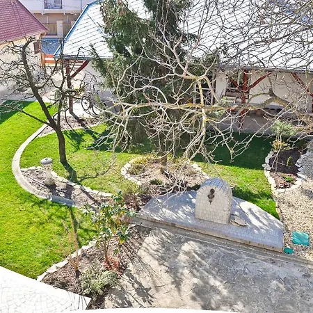 Gombos Apartman * Hajduszoboszlo