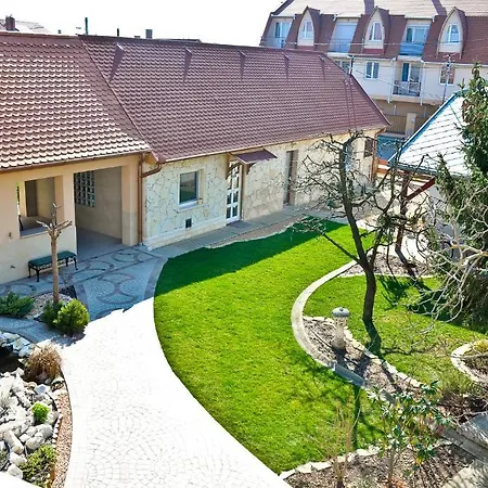 公寓 Gombos Apartman